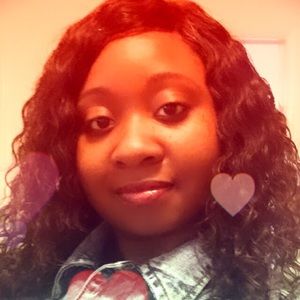 Meet your Posher, Karolyn